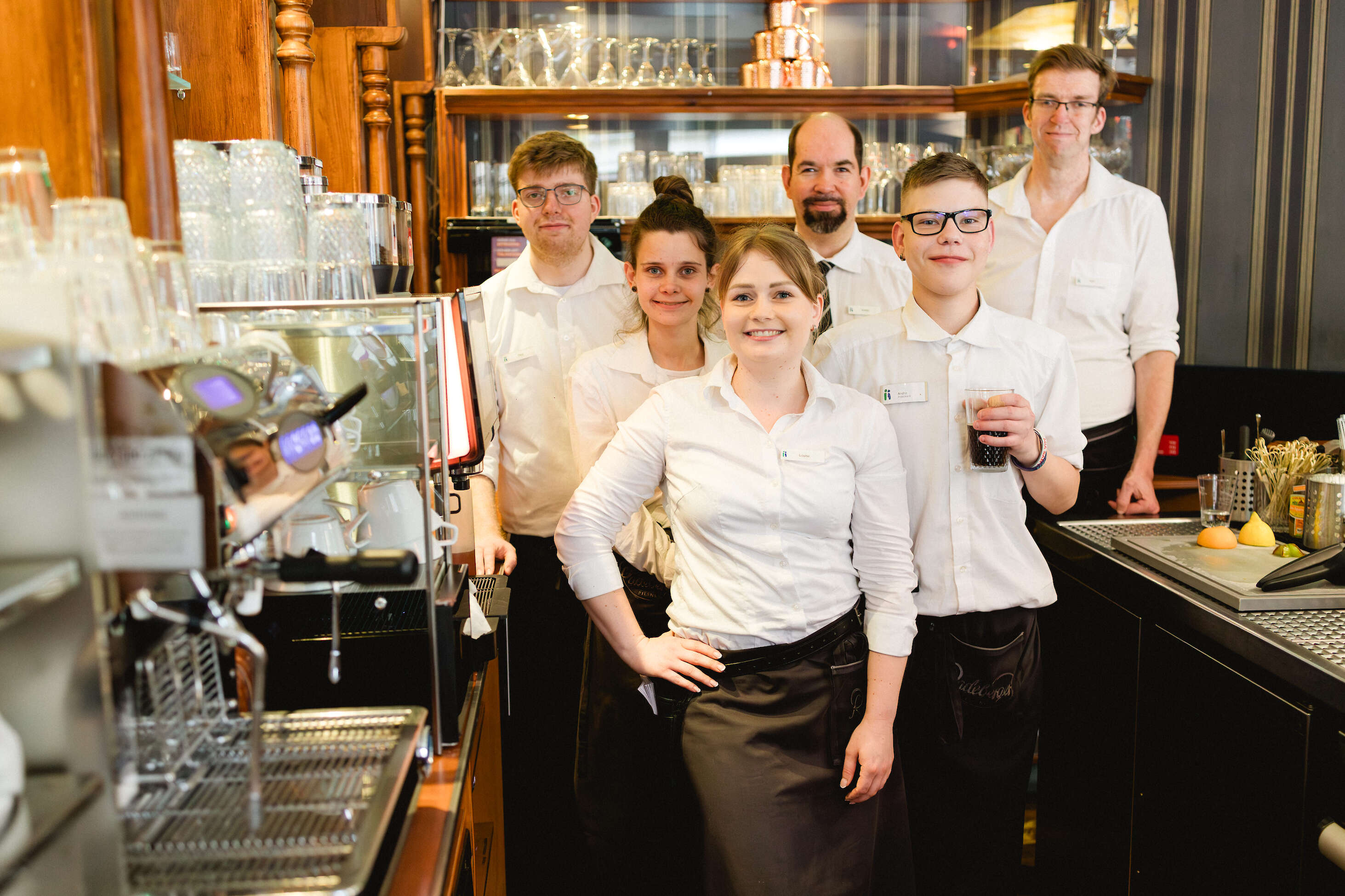 Service Team